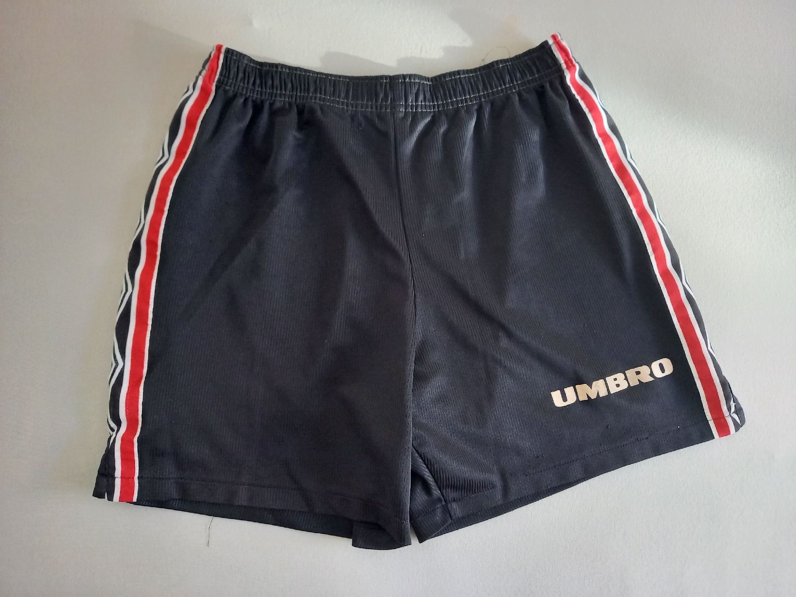 Hosen: Umbro Shorts Vintage, Gr. S – Gebraucht aus Zürich von Veramone