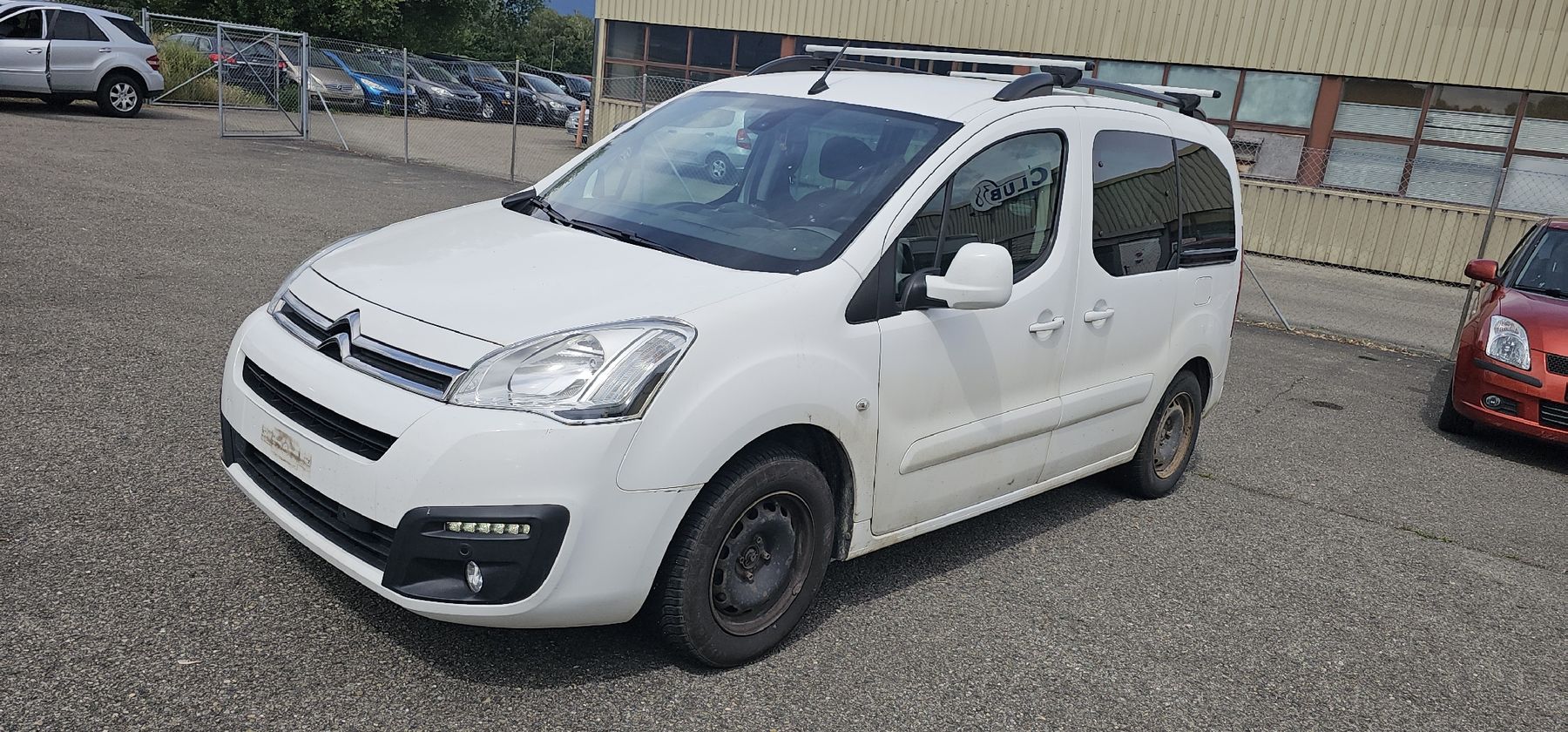 Citroën Automobili: Citroen berlingo 1.2 i – Usato da Chavornay venduto da lev_qnm6