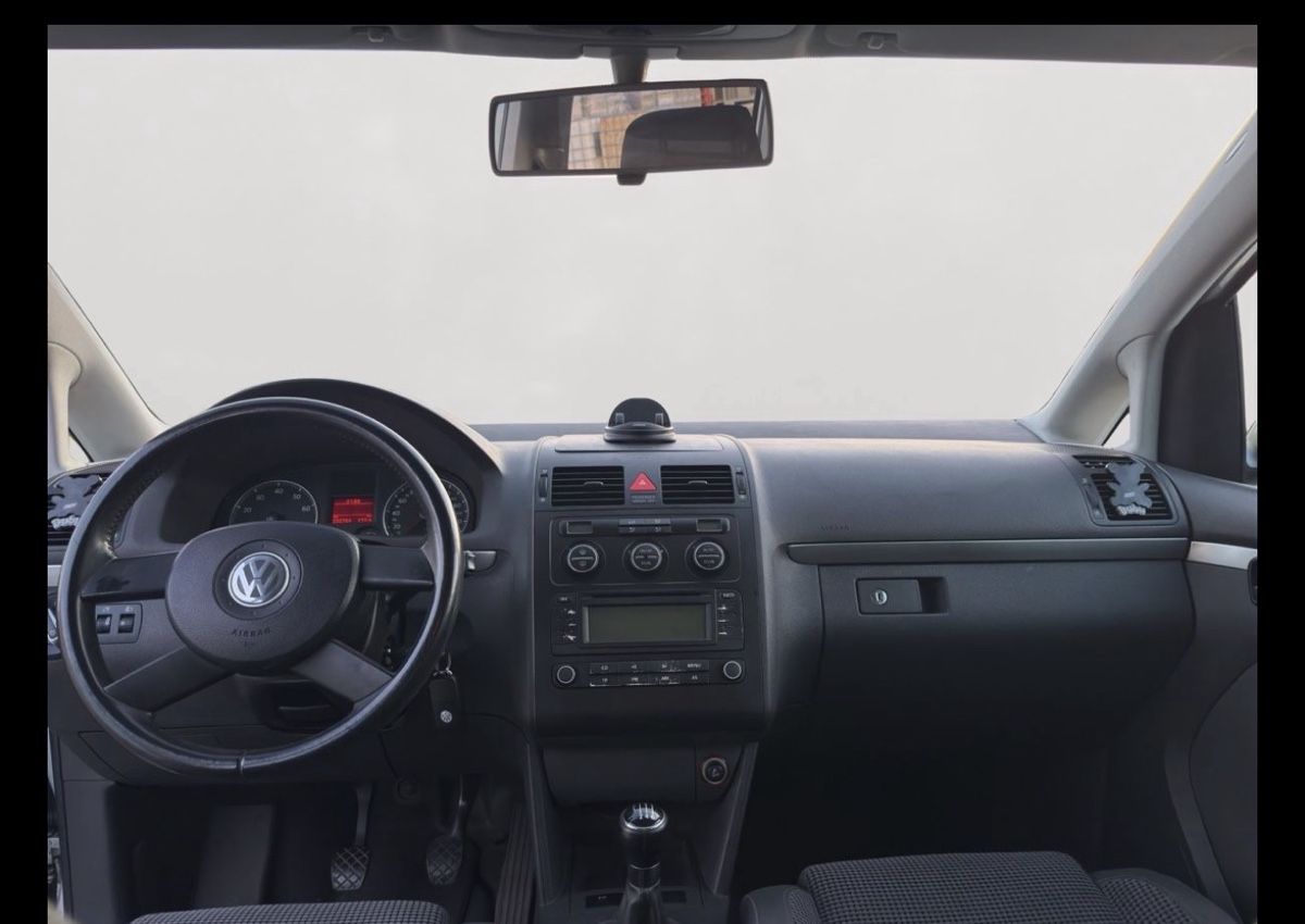 VW Autos: VW Touran 1.6 – Gebraucht aus Unterkulm von you_s7wp 3