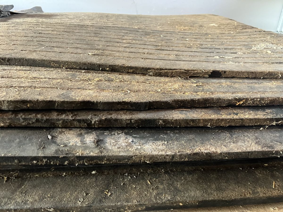 Rivestimenti per pavimenti: Stallgummimatten – Usato da Hemberg venduto da Plemp