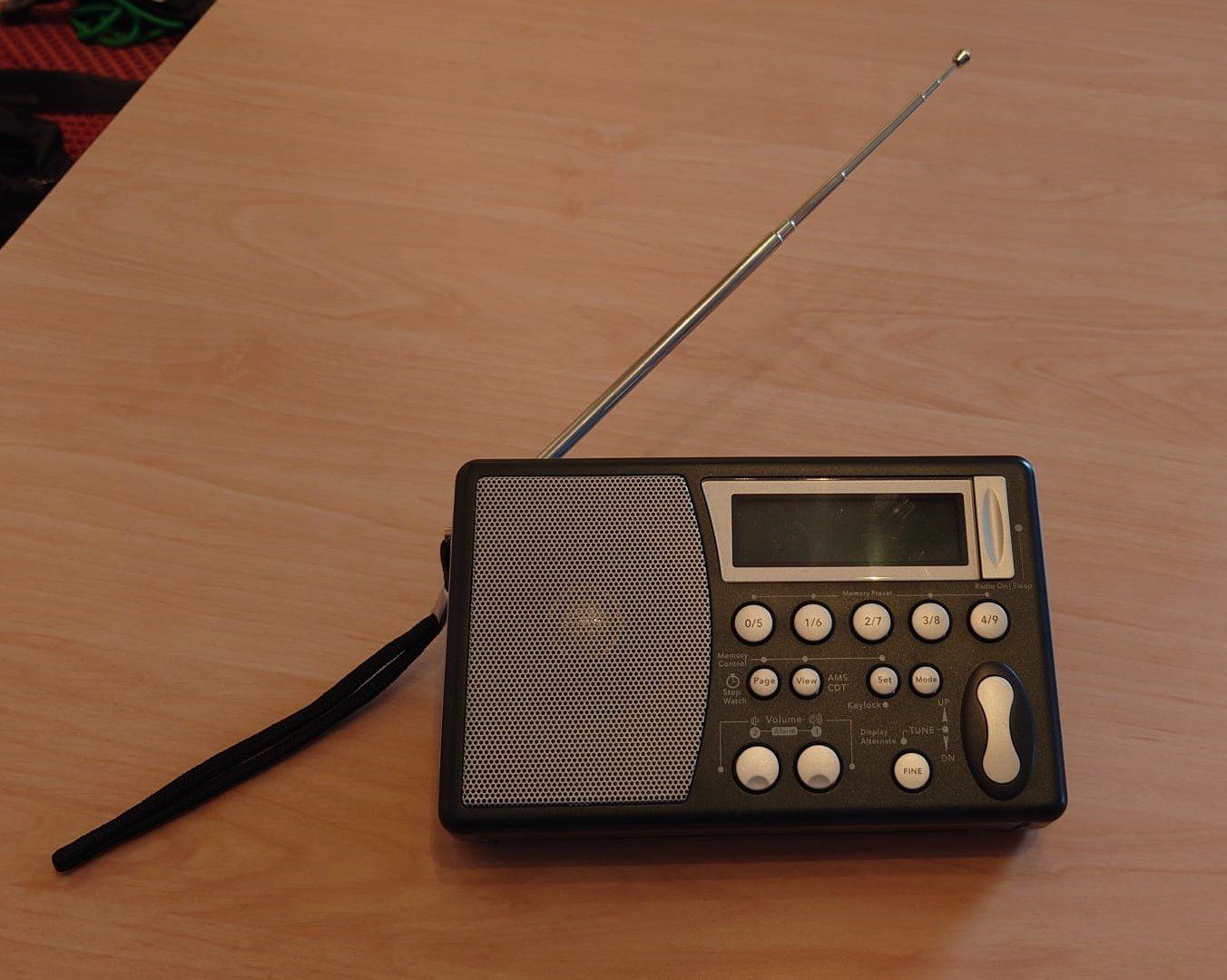 Radio: TeVion Radio PLL Weltempfänger – Usato da Neuhausen venduto da MonoCeros 4