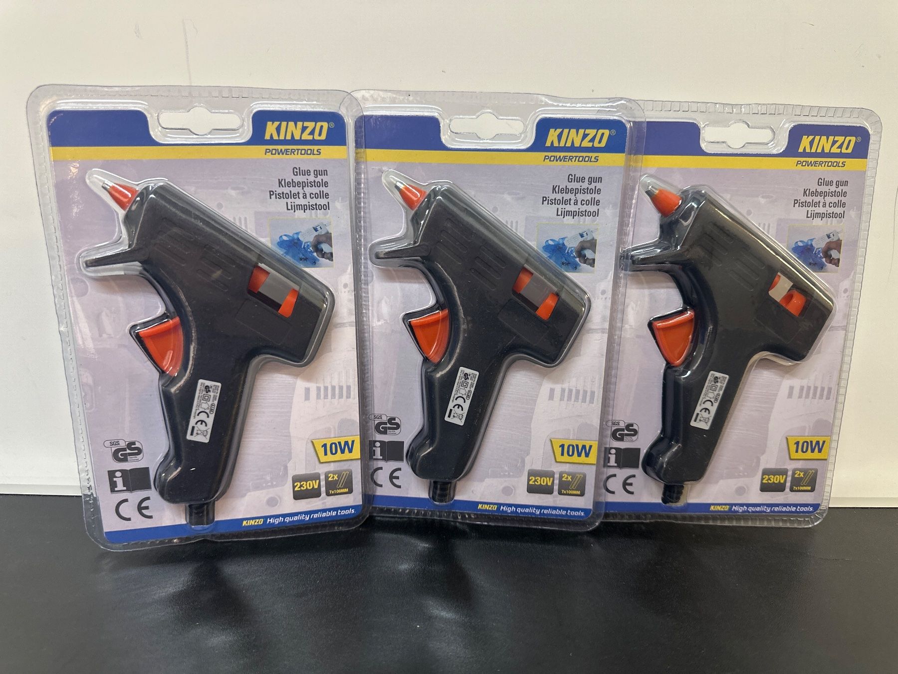 Tutti gli attrezzi: Restposten Klebepistole KINZO (3x) – Nuovo e nell'imballaggio originale da Inwil venduto da Rzic-Liquidationen 1