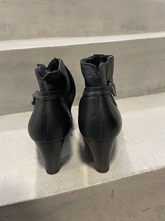 Gabor Scarpe da donna: Gabor Damenstiefel 39.5 – Usato da Luzern venduto da joliii 1