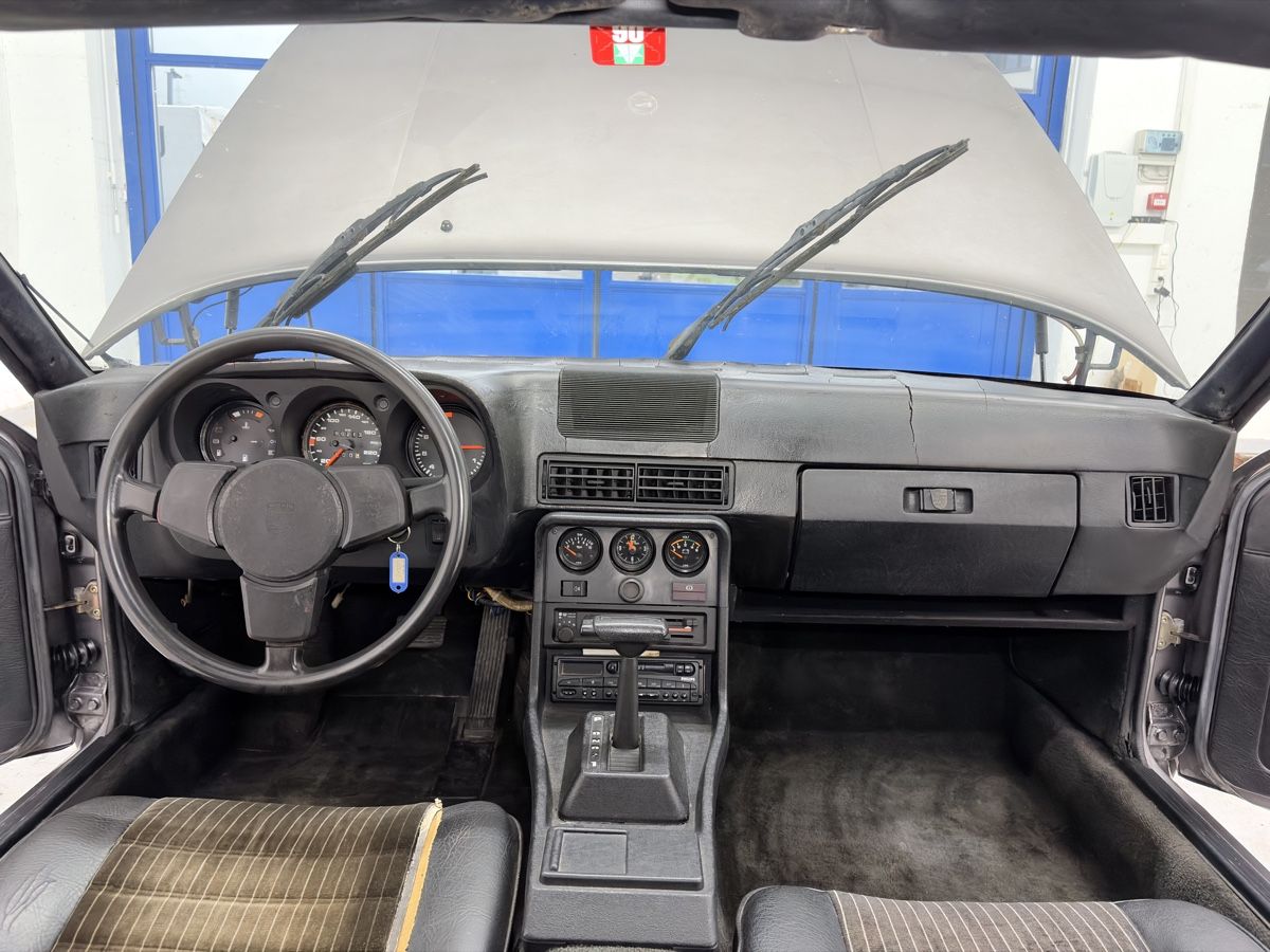 Porsche Autos: Porsche 924  – Defekt aus Kilchberg ZH von mrzh8000 4