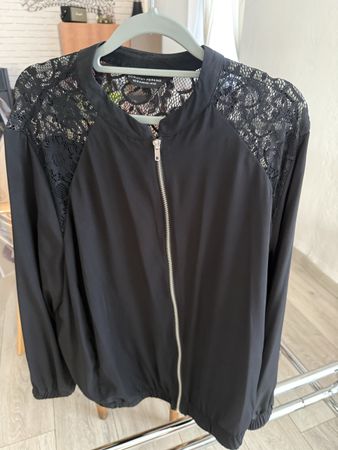 Veste noire Dorothy Perkins, détails dentelle, Taille 50