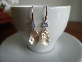 Saphir & Keshi Perle Ohrhänger, 18K Weissgold