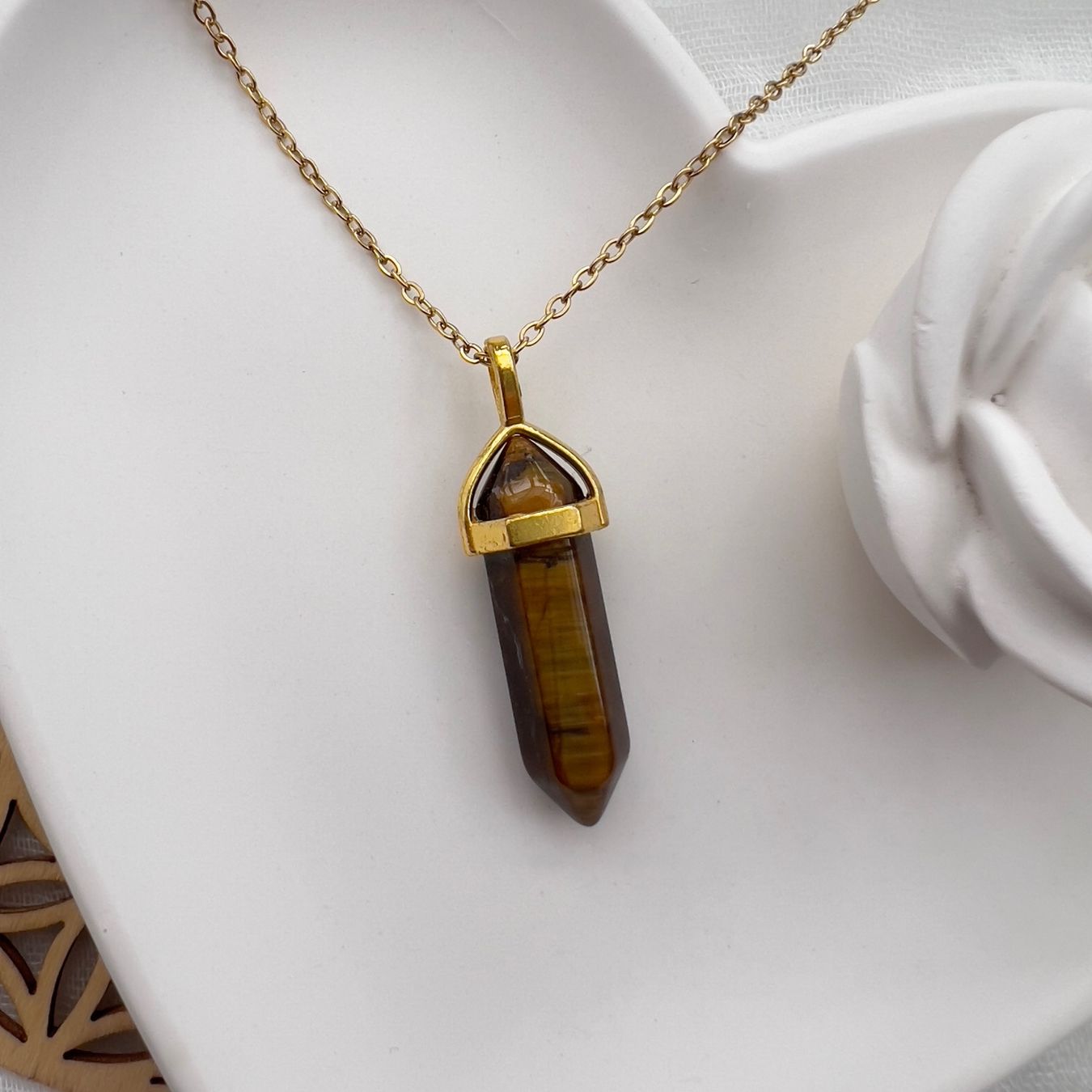 Ciondoli: Pendentif Menhir en oeil de tigre – Nuovo e nell'imballaggio originale da Pully venduto da sunaddict 1