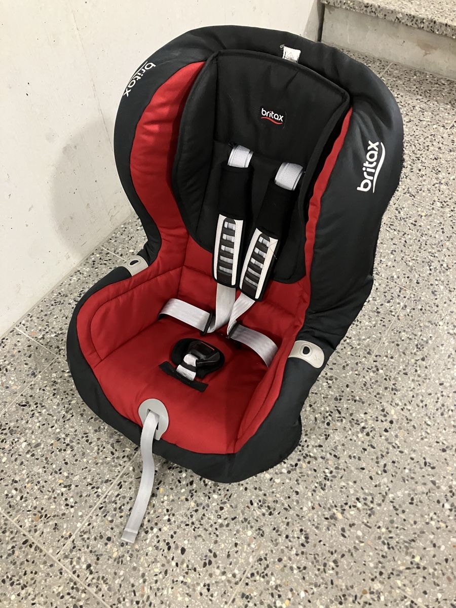 Britax Römer Seggiolini per auto: Britax Römer Duo Plus Kindersitz – Usato da Zürich venduto da Da_schoefli