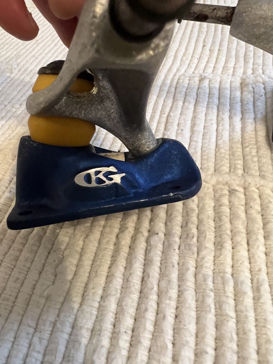 Skateboards: Skaetboard achse paar – Nuovo (secondo la descrizione) da Wettingen venduto da OldKeeper 1
