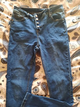 Modische Damen Jeans, Grösse 36, sehr guter Zustand🩷👖💙