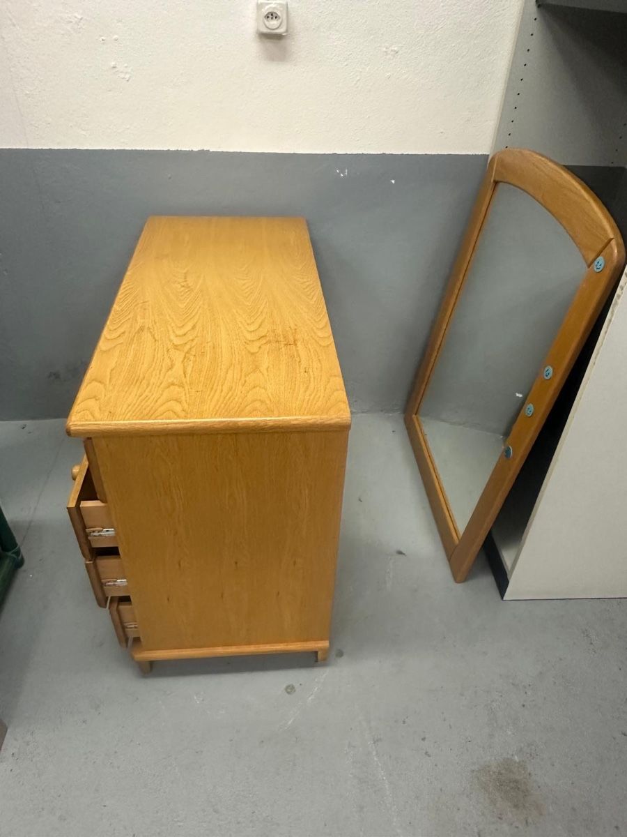 Porte manteau: Wandregal mit flexiblen Einlegeböden – D'occasion à Madiswil par Bilranis1071 3