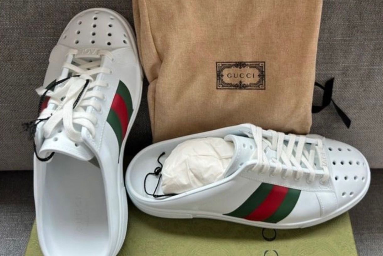 Gucci Damenschuhe: New Gucci Authentic clogs flip flop / Gummimules "ace Sabot" – Neu und originalverpackt aus Zürich von sel_tvq7