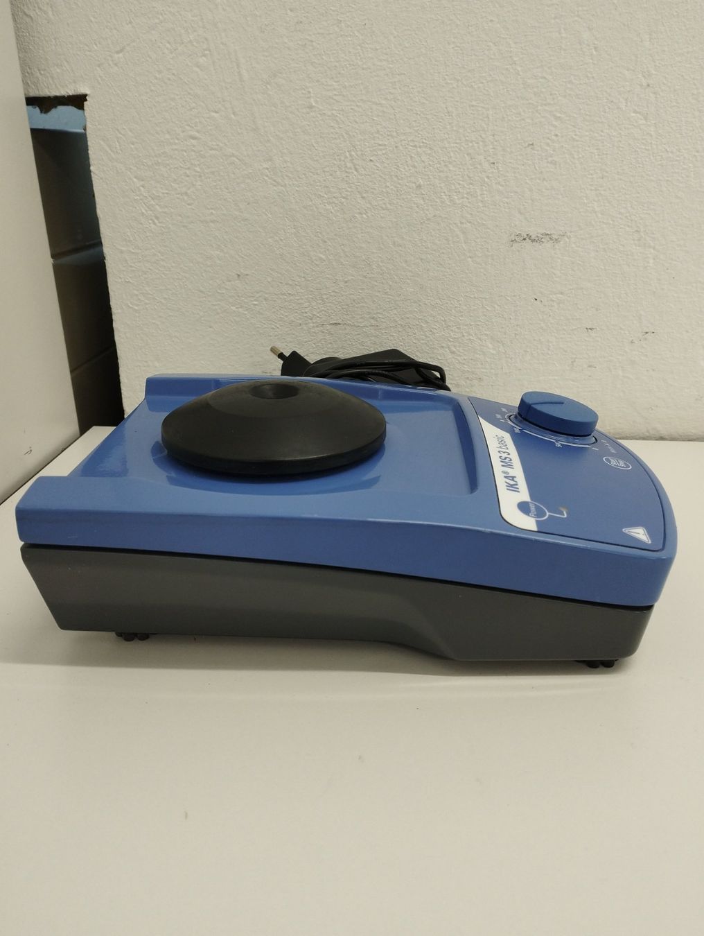 Laborzubehör: IKA MS3 basic Shaker – Gebraucht aus Niederdorf von LeptonAG_Labor 2