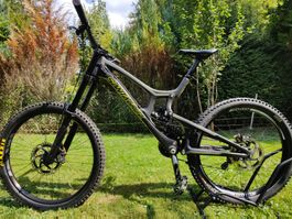 Santa Cruz V10 Carbon 2017 – Top Zustand