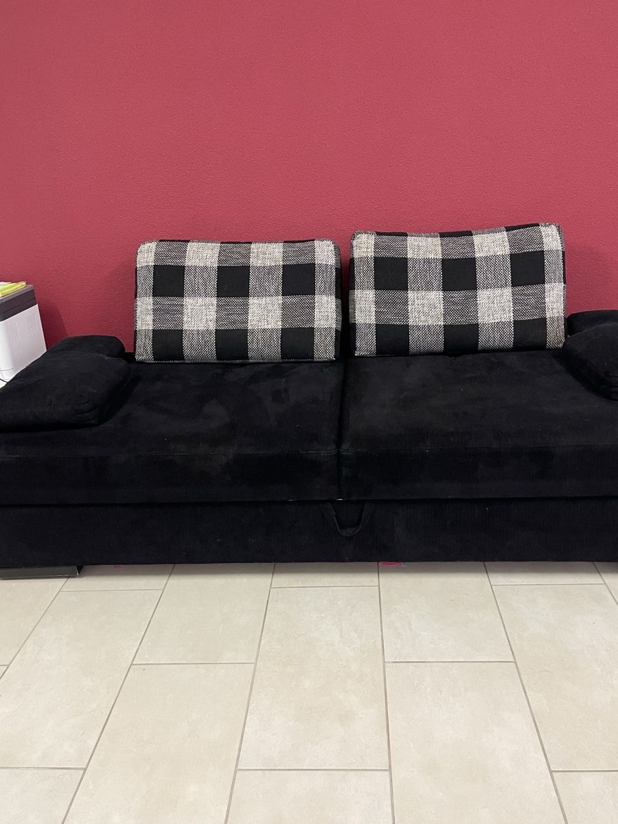 Sofas: Schwarzes Schlafsofa mit Bettfunktion - Top Zustand! – Gebraucht aus Würenlos von Mickyfare33 4