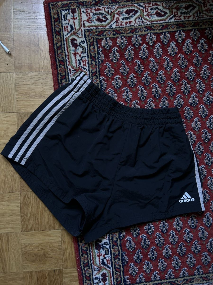 Adidas Maillots de corps & Pantalons: Adidas Shorts Black Size M – Neuf (Voir description) à Bern par jul_x9j5