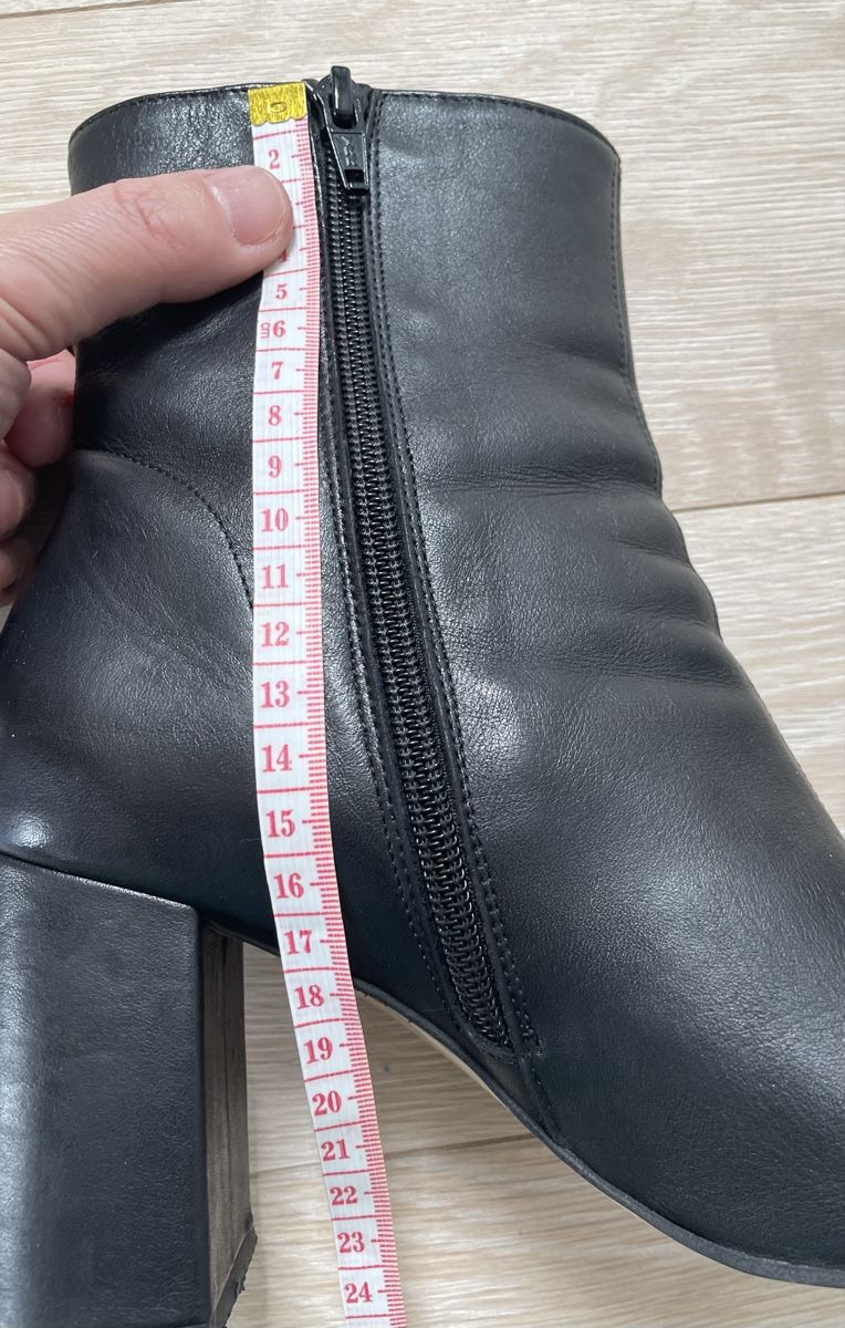 Hallhuber Scarpe da donna: Hallhuber Black Leather Ankle Boots sz 38 – Usato da Oberwil BL venduto da Stellochkas 4