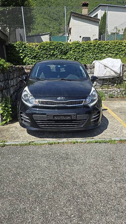 Kia Automobili: Vendo Kia Rio 1.4 CVVT – Usato da Taverne venduto da gia_phh8