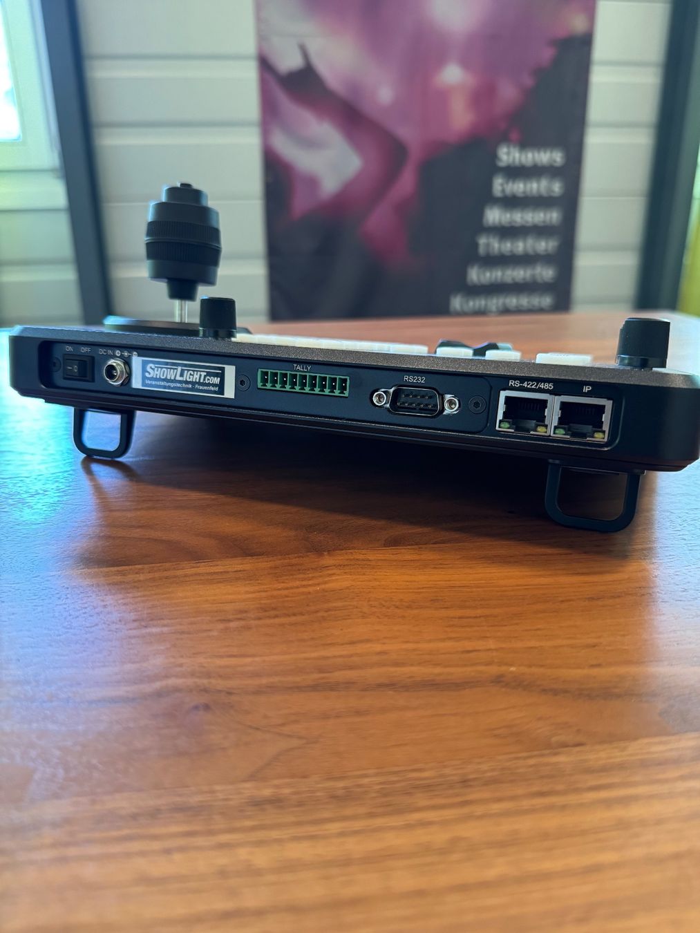 Télécommandes: AVMATRIX PTZ Kamera Controller PKC3000 gebraucht schwarz – D'occasion à Frauenfeld par ShowLight 1