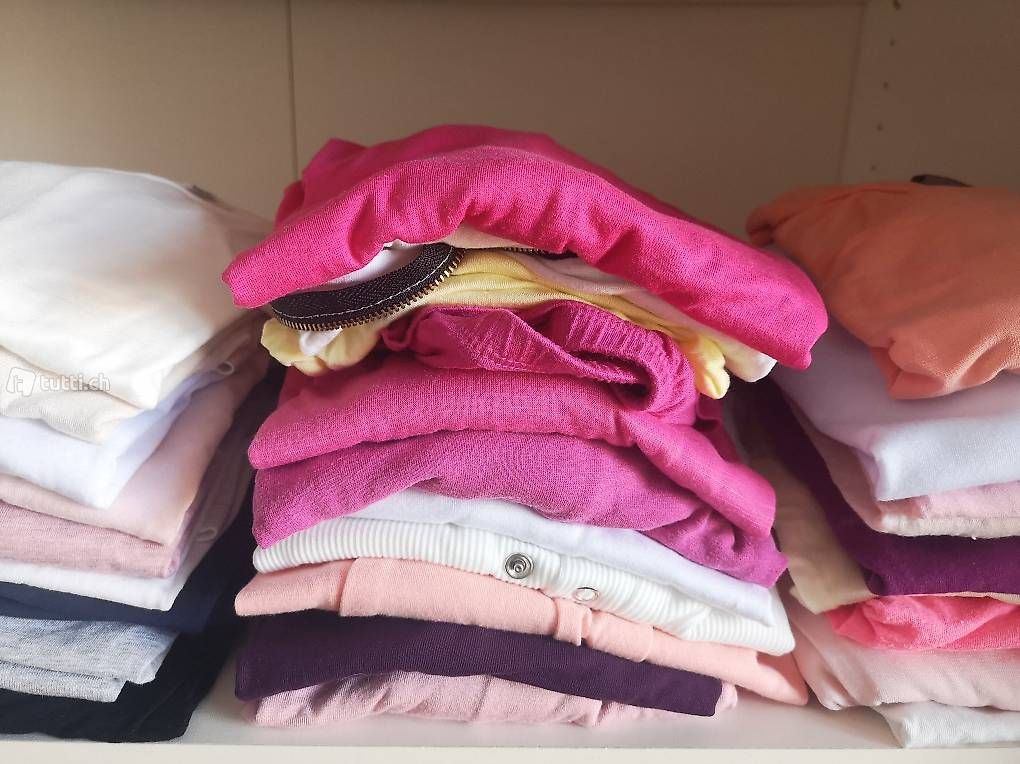 T-Shirts: Diverse Damen T-Shirts – Gebraucht aus Roggwil BE von mirjamsel 1