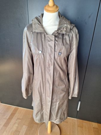 Schöne leichte Jacke/Mantel von BB Basler, Grösse 38/40
