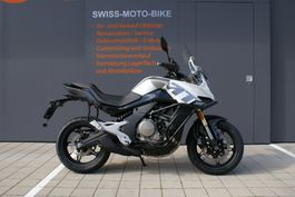 Ausstellungsmodell 650MT Reiseenduro weiss mit Koffer