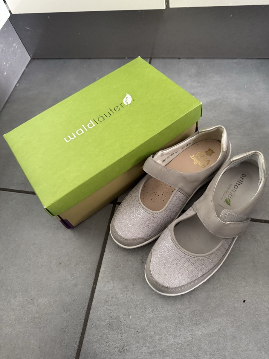 Damenschuhe: Orthopädische neue Schuhe – Gebraucht aus Aesch BL von Bia1