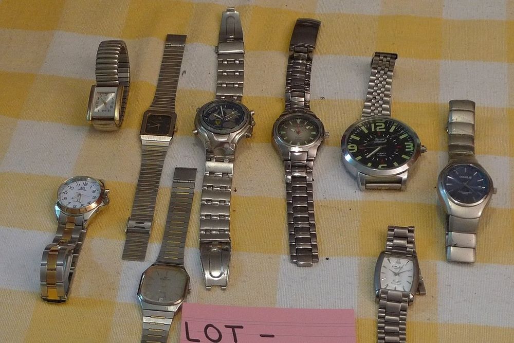 Orologi: LOT-UHREN 5. – Difettoso da Bern venduto da bn1640 1