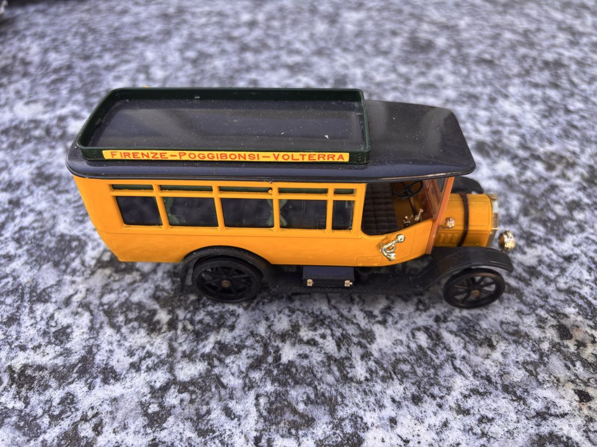 Modellini d'auto: Antiker Oldtimer Bus, Modellauto – Usato da Bern venduto da justbetter