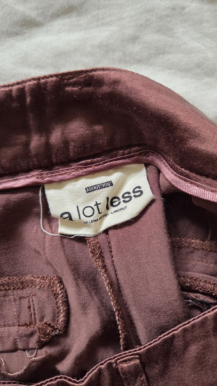 Pantaloni: Satin Shorts – Usato da Zürich venduto da jul_l28v 4