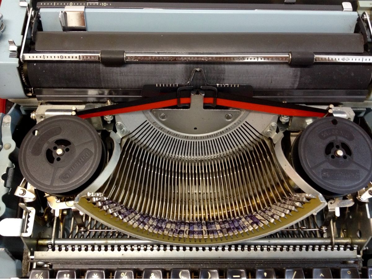 Macchine da scrivere: Facit Schreibmaschine, Vintage Büromaschine – Usato da Mels venduto da car_9f87 3
