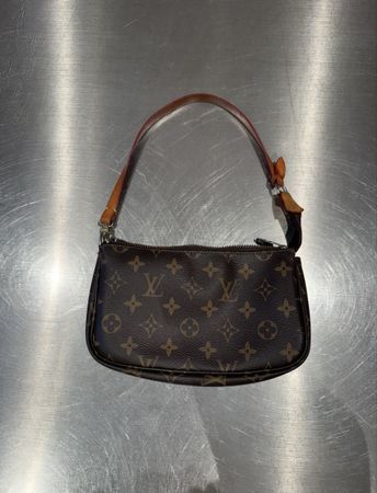 Louis Vuitton Vintage Pochette