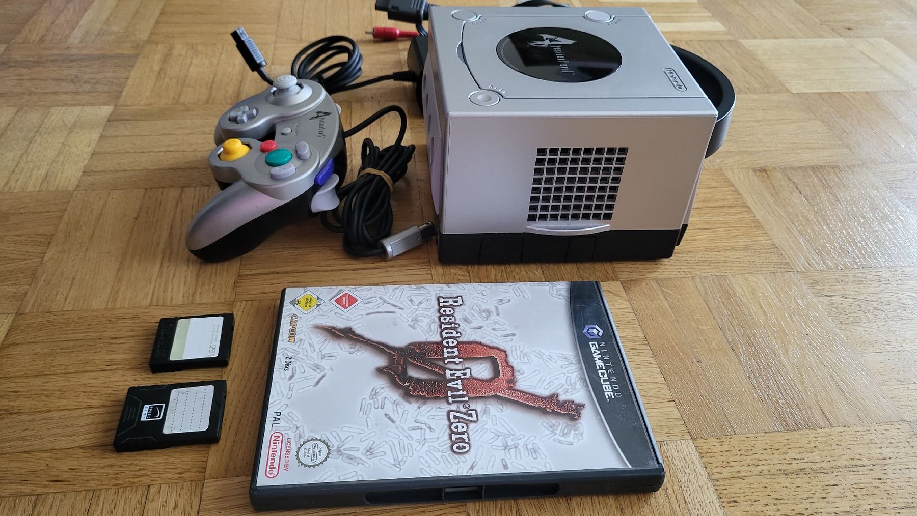 Nintendo Konsolen: Gamecube Resident Evil 4 Edition & Spiel Kompl.! – Gebraucht aus Biel/Bienne von Retrohr 5