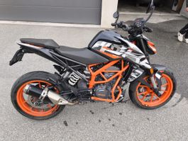 Motorrad KTM 125 Duke 