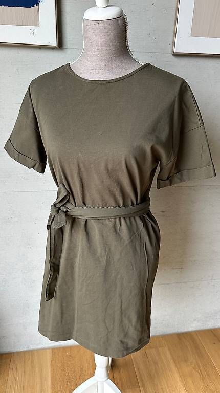 Zara Vestiti: Zara Kleid – Usato da Rombach venduto da ste_5zvl