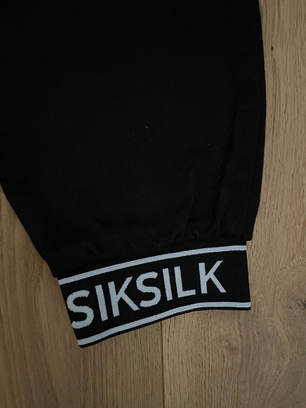 Siksilk Pantaloni: Siksilk Hosen – Usato da Laupen BE venduto da Jonasbolinger 2