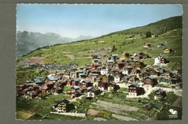 AK color Suen VS St.Martin Pension „Bellevue“,Flugbild ≈1960