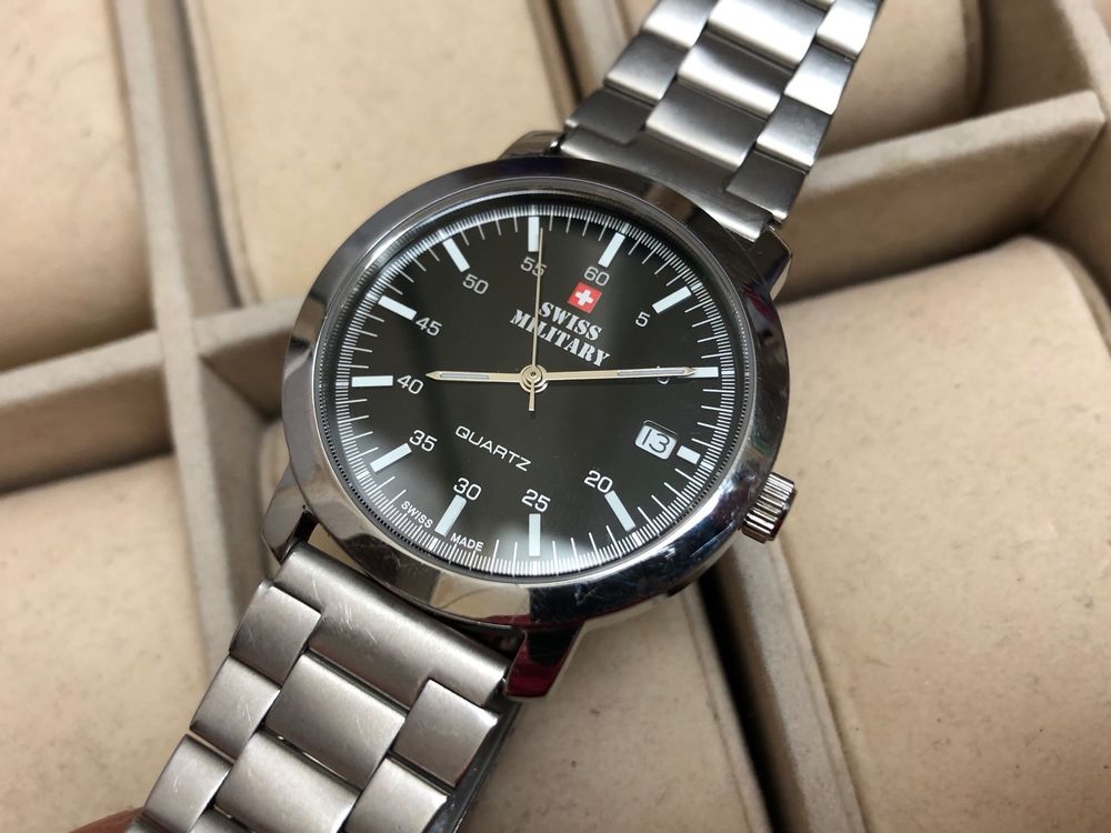 Montre Automatique Homme 37mm - Cadran Noir, Boîtier Acier Inoxydable, Fonctionne Parfaitement