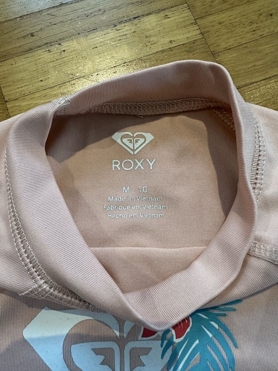 Roxy Hemden, T-Shirts & Polos: Kinder Roxy UV-Shirt, Gr. M, hellrosa, Top Zustand – Gebraucht aus Wettingen von chatzegras 2