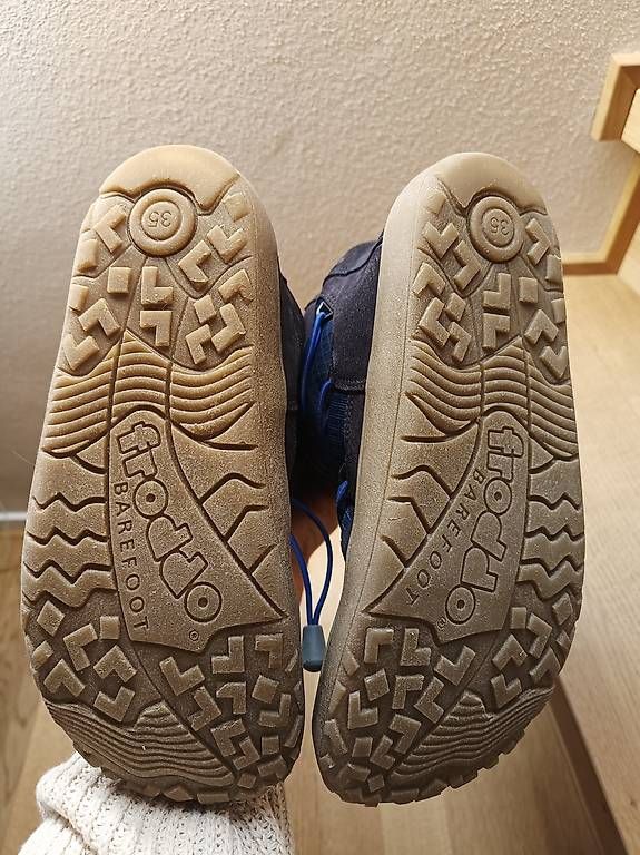 Scarpe per ragazzi: Winterschuhe Froddo barefoot, Gr. 35 – Usato da Humlikon venduto da Zitrone011 1