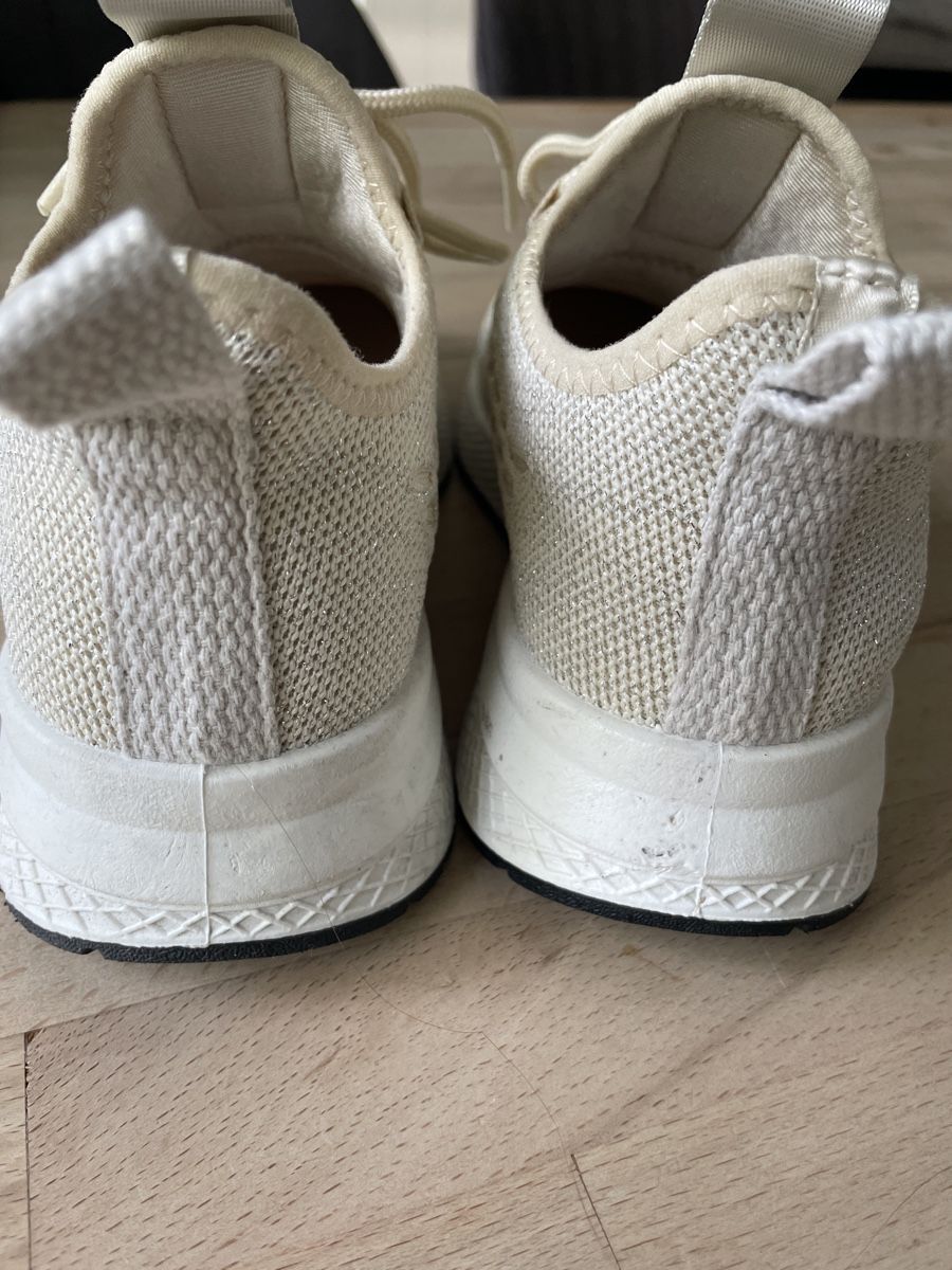 Victory Scarpe per ragazze: Victory Sneaker Beige Gr. 34 – Usato da Solothurn venduto da Silbermond01 4