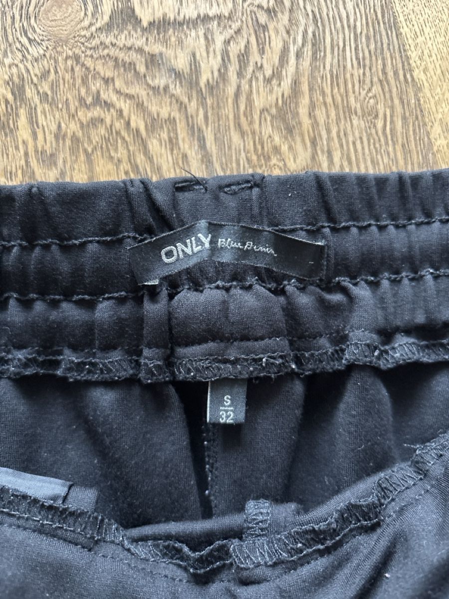 Only Pantalons: Stoffhose – D'occasion à St. Gallen par sabrina_19 1