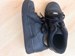 Nike Air Force 1 Kinder Turnschuhe schwarz Gr, 36,5 gebr...
