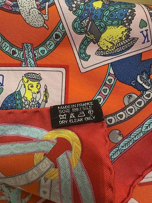 Foulard & Sciarpe: HERMÈS - Dame de Coeur / Seidentuch  – Usato da Spreitenbach venduto da vancosta 2