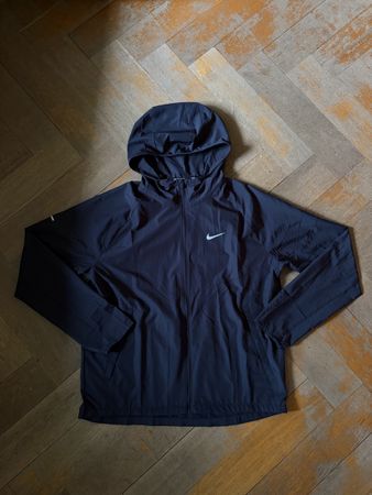 Nike Regenjacke neu M