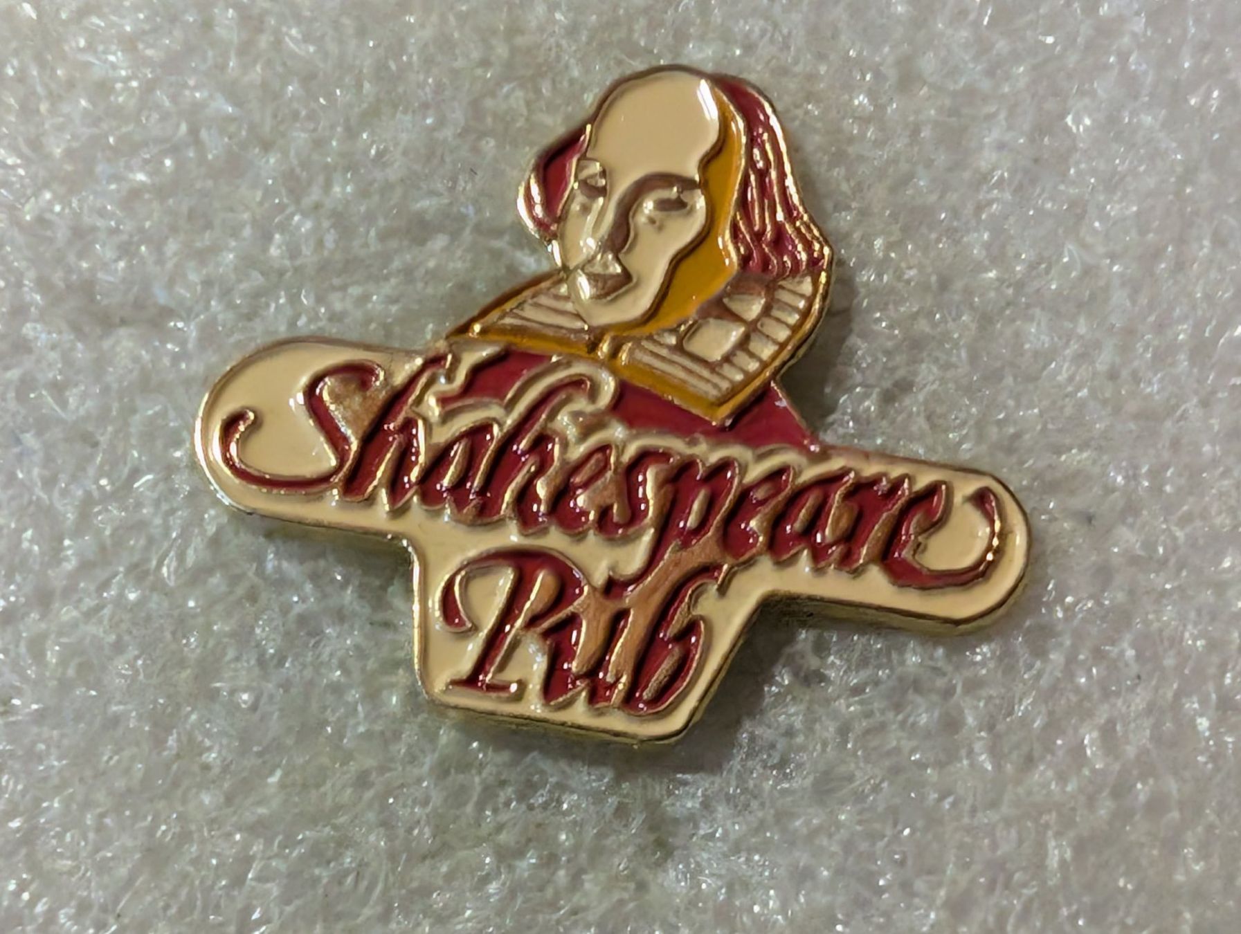 Placchette & Badge: Ansteckpin 189: Shakespeare Pub – Usato da Oppligen venduto da Pin-Fall-Shop