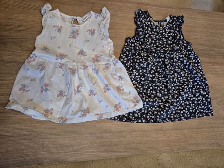 2 Mädchen Sommerkleider Blumen Grösse 68
