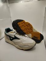 Mizuno - Contender - Mizsnowwhite/Bistrogreen/Sumsa Gr. 42