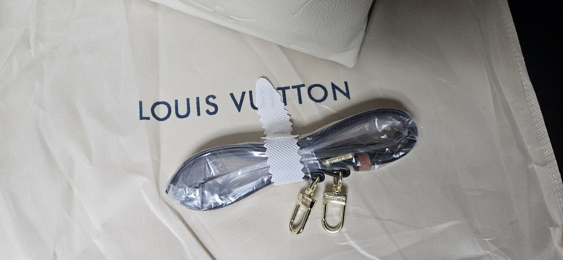 Louis Vuitton Taschen für Damen: Borsa a mano Louis Vuitton. – Neu und originalverpackt aus Berneck von mau_6z9r 4