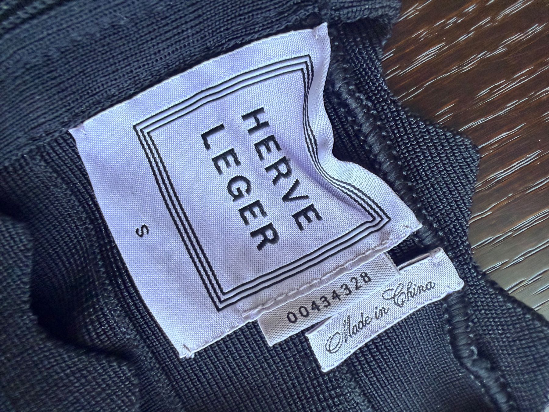 Vestiti: Herve Leger Viskose Kleid – Usato da Rüschlikon venduto da tcf_mp8y 1
